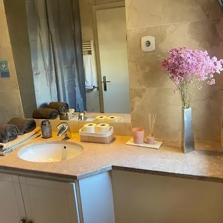 Besthomestay- Lisbon- Garden, Pool & Garage Lisbon
